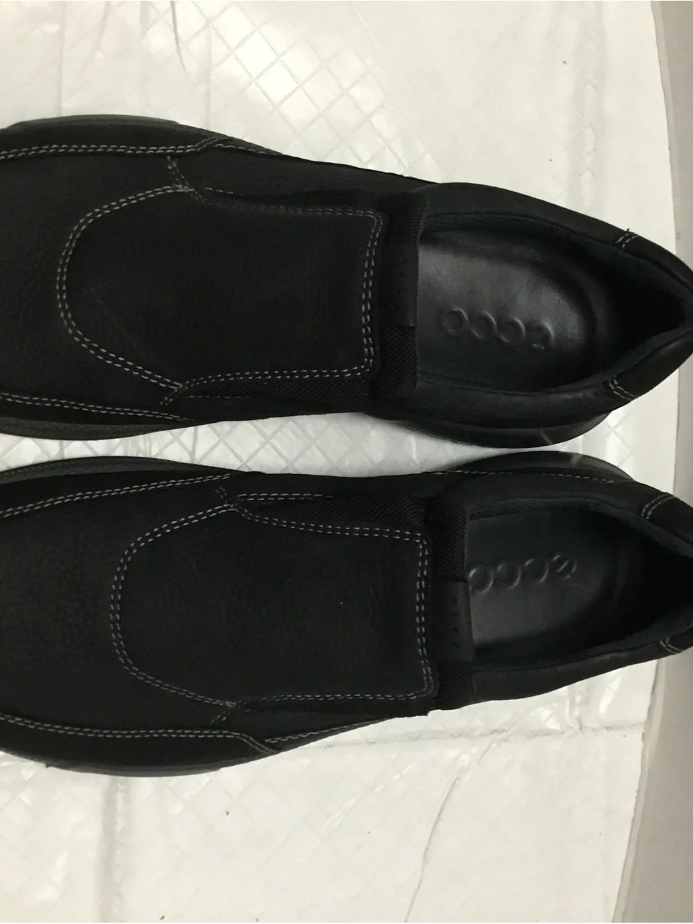 Ecco Men's Black Slip-On Sneakers Contrast Stitching Size 12 NWOT